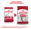 Alimento Royal Canin Size Health Nutrition Medium Adult 7+ Para Perro Senior De Raza Mediana Sabor Mezcla
